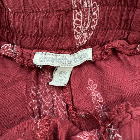 Charlotte Russe flowy patterned shorts - Picture 3 of 3